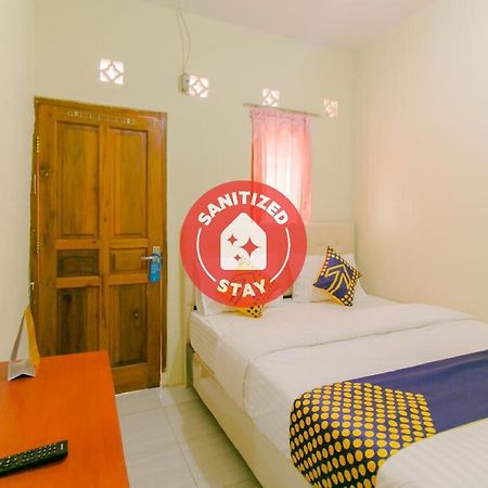 Ayu Homestay Syariah Sukabumi Exterior foto