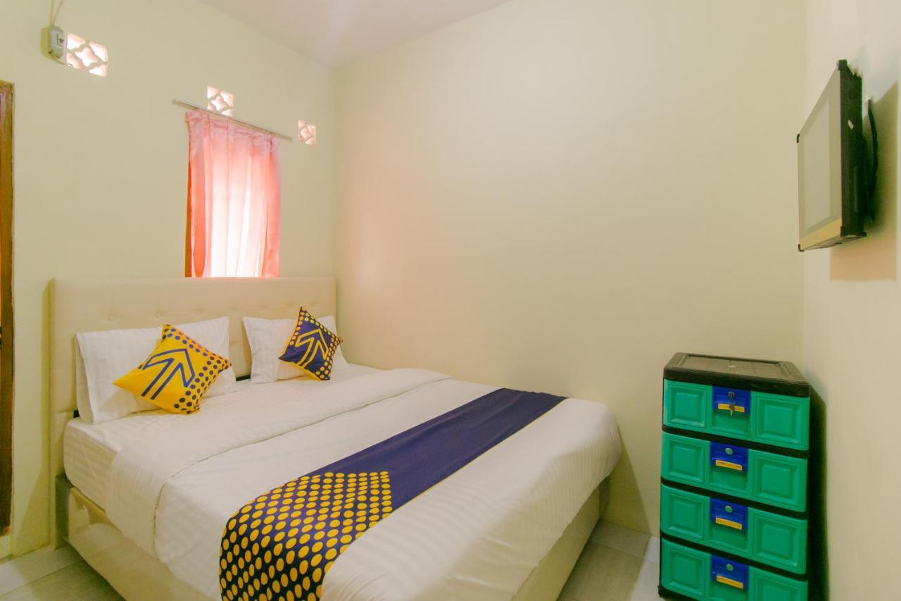 Ayu Homestay Syariah Sukabumi Exterior foto